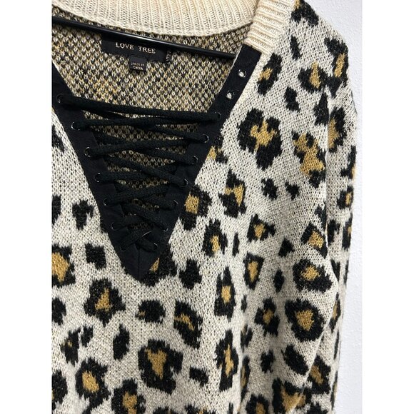 Love Tree Leopard Print Sweater With Black Lace Up V-Neck Detail Sz Medium - Picture 4 of 10